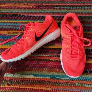Nike Flex “Fury” Women’s Running Shoe